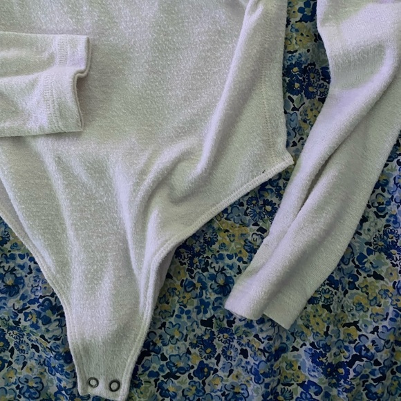 XS Abercrombie and Fitch bodysuit - Picture 6 of 8